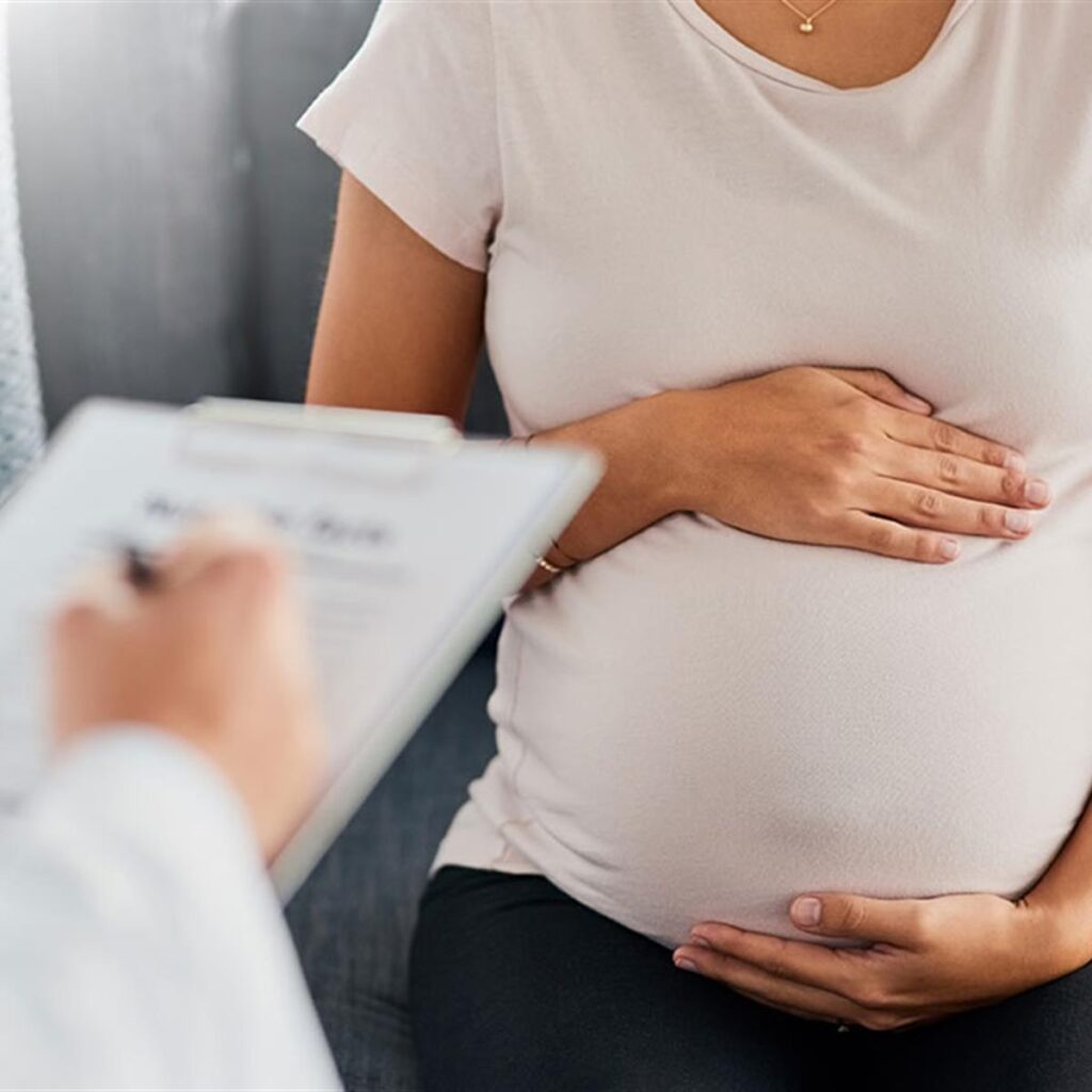 Neonatal opioid çəkilmə sindromu ilə doğulan körpələrin sağlamlıq nəticələrini necə yaxşılaşdırmaq olar